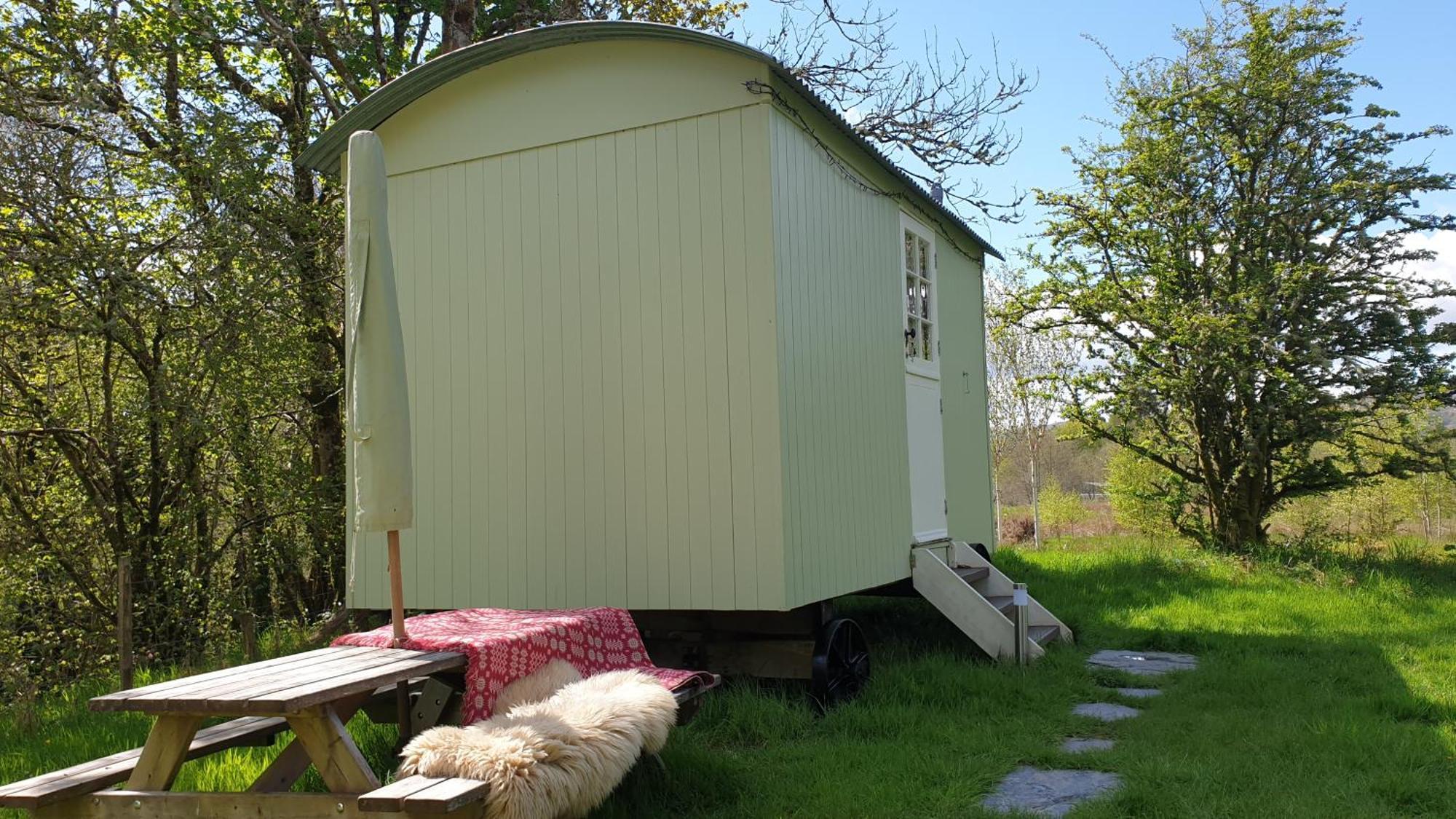 Snowdonia Shepherds' Huts 콘위 외부 사진